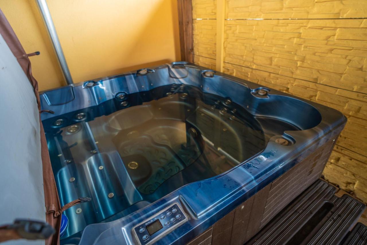 Toscana Apartman Gyula Dış mekan fotoğraf
