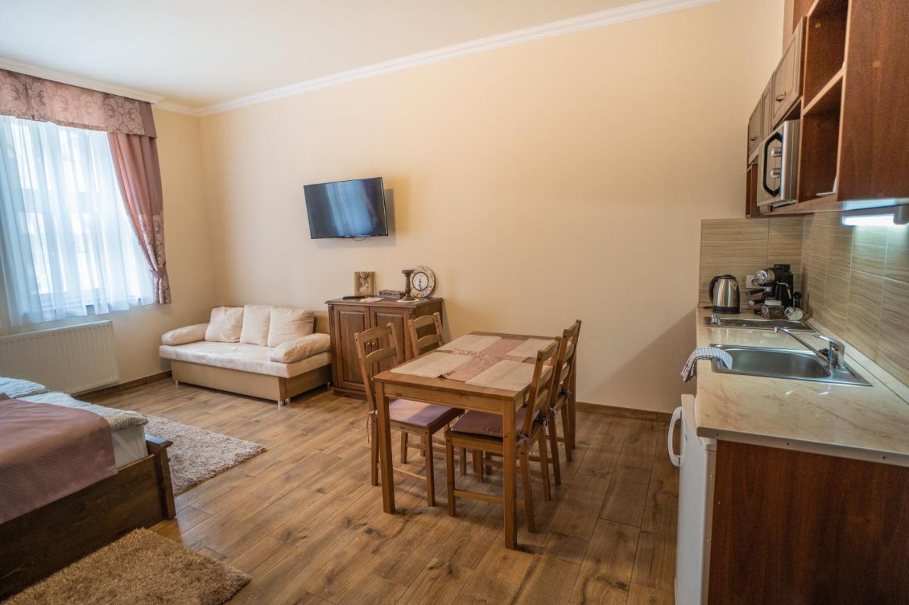 Toscana Apartman Gyula Dış mekan fotoğraf