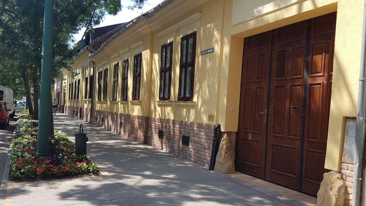 Toscana Apartman Gyula Dış mekan fotoğraf
